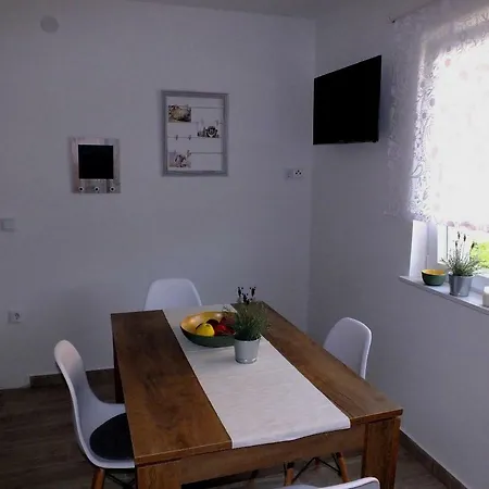 Apartmani Berno Starigrad Paklenica Zewnętrze zdjęcie