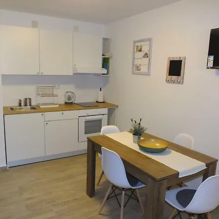 Apartmani Berno Starigrad Paklenica Zewnętrze zdjęcie
